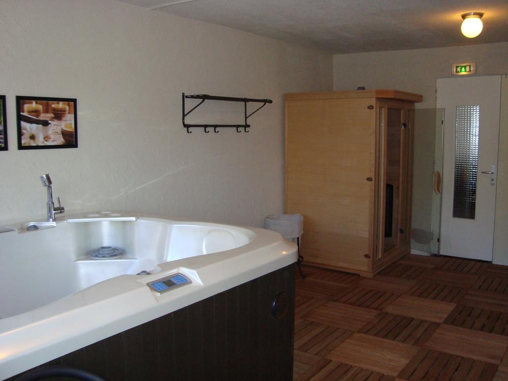 Hotel Les Clarines Les Deux Alpes Bagian luar foto